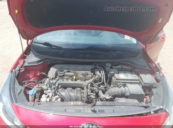 3KPA25AD2ME433961 2021 KIA RIO 5-DOOR Red Вид ззаду