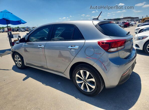 3KPA25AD4ME433752 2021 KIA RIO Silver Rear left