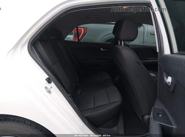 3KPA25AD6ME390015 2021 KIA RIO 5-DOOR White VIN კოდის სტიკერის ხედი