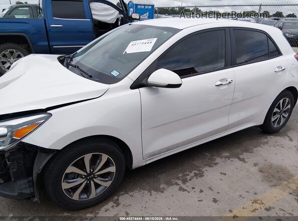 3KPA25AD6ME390015 2021 KIA RIO 5-DOOR White 