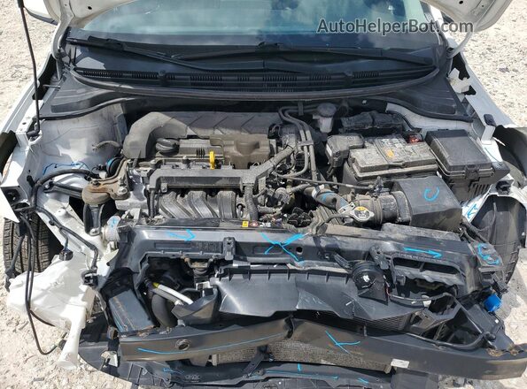 3KPA25AD8PE558693 2023 KIA RIO White უკანა სალონის ხედი