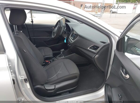 3KPC24A30KE042203 2019 HYUNDAI ACCENT Белый Вид салона спереди