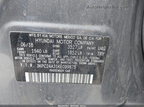 3KPC24A31KE039875 2019 HYUNDAI ACCENT Gray Vista del compartimento del motor