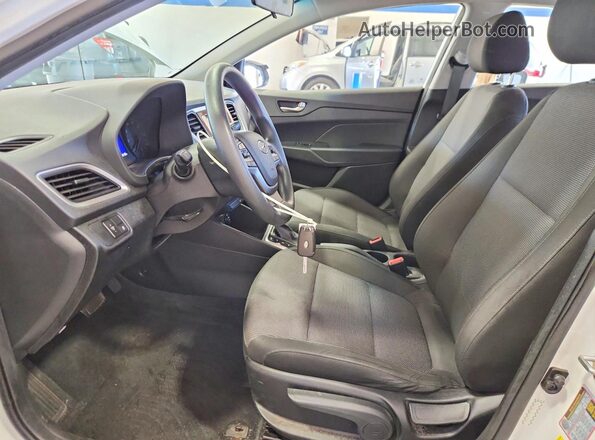 3KPC24A31KE080877 2019 HYUNDAI ACCENT White 