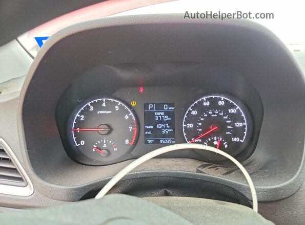 3KPC24A32KE065031 2019 HYUNDAI ACCENT Красный Вид щитка приборов