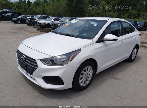 3KPC24A33JE024258 2018 HYUNDAI ACCENT White Front left
