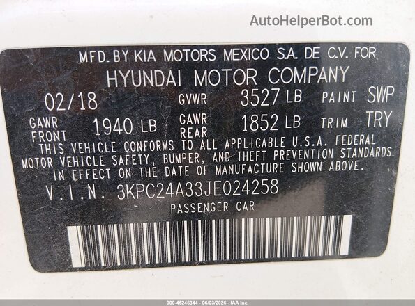 3KPC24A33JE024258 2018 HYUNDAI ACCENT White Engine compartment view