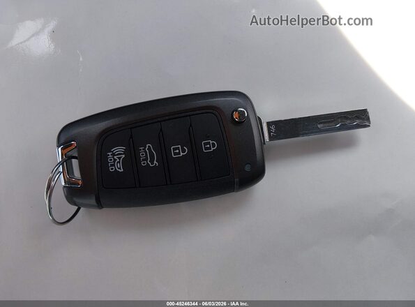 3KPC24A33JE024258 2018 HYUNDAI ACCENT White Dashboard view