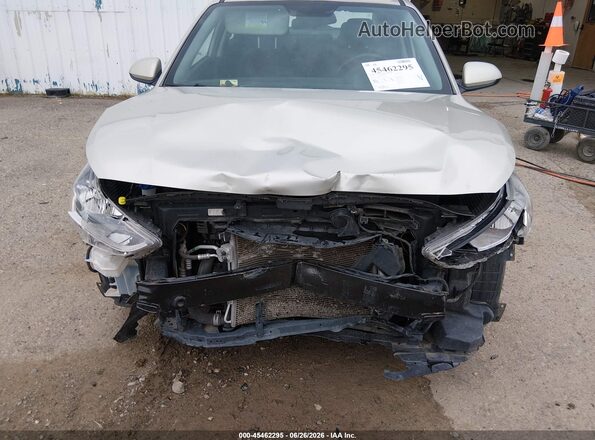 3KPC24A33KE076541 2019 HYUNDAI ACCENT Champagne Вид спереди