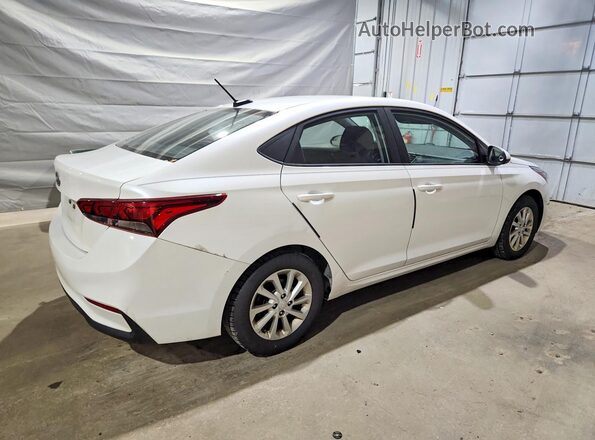 3KPC24A34JE022115 2018 HYUNDAI ACCENT White Trasero derecho