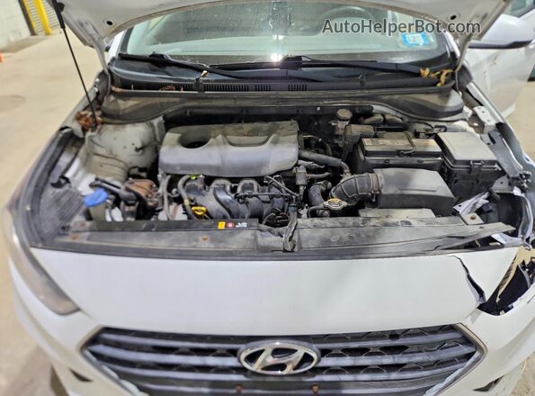3KPC24A34JE022115 2018 HYUNDAI ACCENT White Vista interior trasera