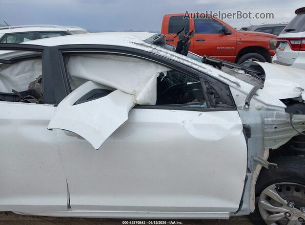 3KPC24A35KE045002 2019 HYUNDAI ACCENT Белый Вид салона спереди