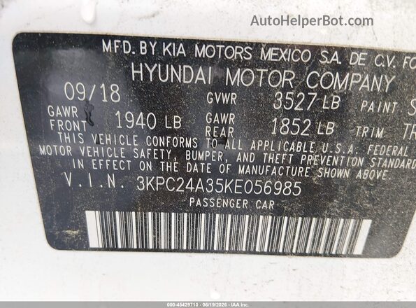 3KPC24A35KE056985 2019 HYUNDAI ACCENT White Widok komory silnika