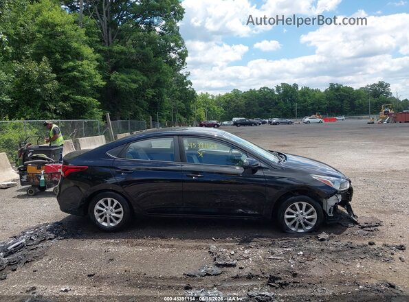 3KPC24A36JE010239 2018 HYUNDAI ACCENT Black Սալոնի հետևի տեսք