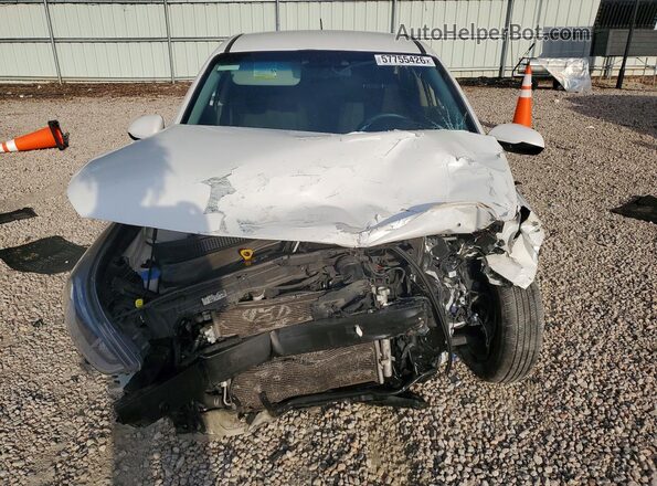 3KPC24A36KE076274 2019 HYUNDAI ACCENT Белый Вид спереди