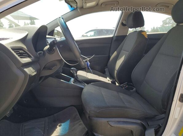 3KPC24A38JE018066 2018 HYUNDAI ACCENT Серебряный 