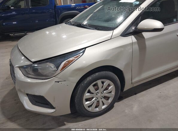 3KPC24A39JE028704 2018 HYUNDAI ACCENT Gold Вид спереду