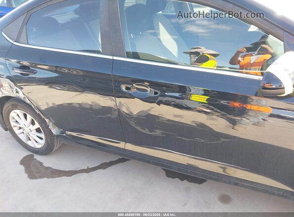 3KPC24A39KE056021 2019 HYUNDAI ACCENT Black Widok z przodu