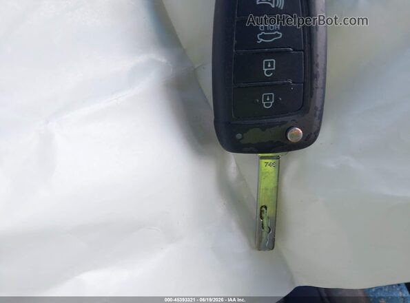 3KPC24A3XJE007392 2018 HYUNDAI ACCENT White Առջևի վահանակի տեսք