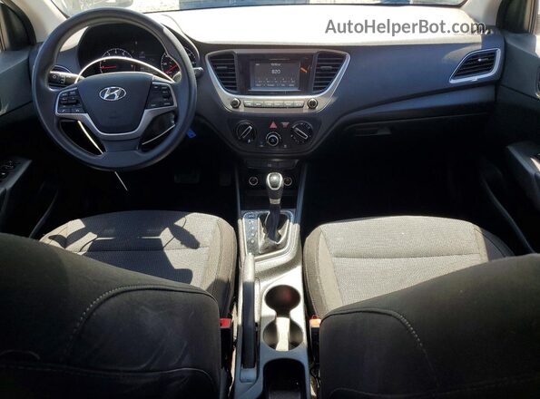 3KPC24A3XJE012219 2018 HYUNDAI ACCENT White წინა პანელის ხედი