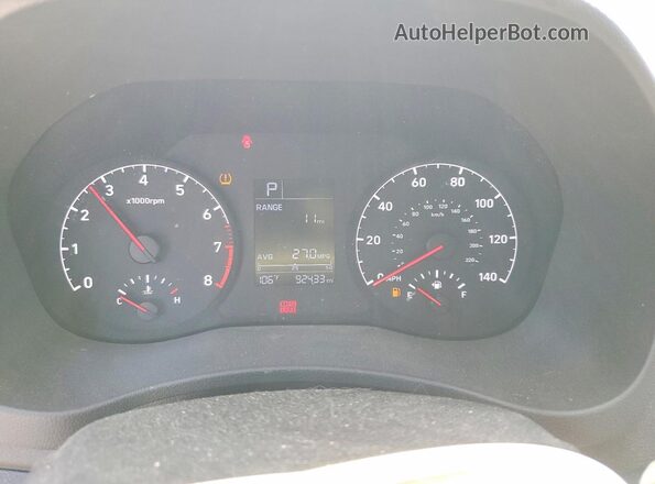3KPC24A3XJE012219 2018 HYUNDAI ACCENT White ხელსაწყოთა პანელის ხედი