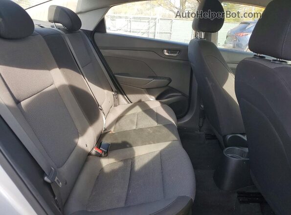 3KPC24A61LE109550 2020 HYUNDAI ACCENT Silver უკანა სავარძლების ხედი