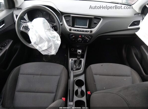 3KPC24A61ME131937 2021 HYUNDAI ACCENT White Սալոնի դիմացի տեսք