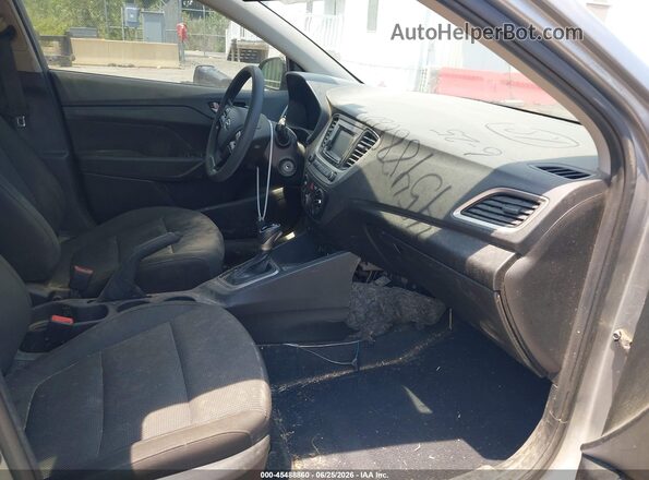 3KPC24A61ME134465 2021 HYUNDAI ACCENT Silver Вид салону спереду