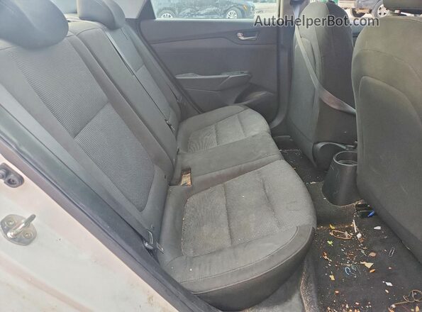 3KPC24A62LE099515 2020 HYUNDAI ACCENT White Widok tylnych siedzeń