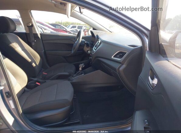 3KPC24A62LE122033 2020 HYUNDAI ACCENT Серый Вид салона спереди