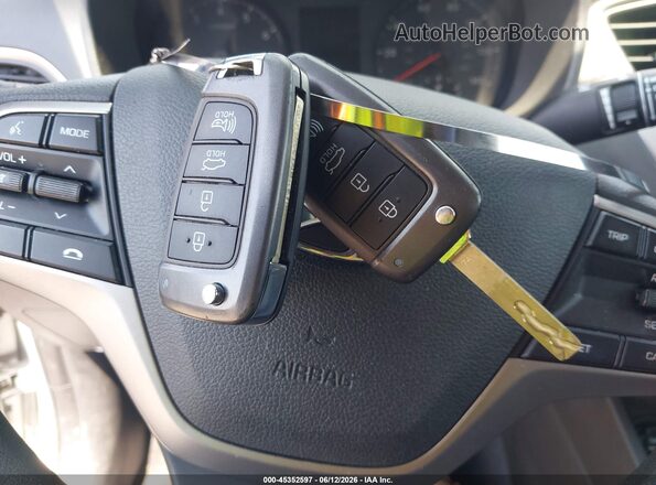 3KPC24A62NE172269 2022 HYUNDAI ACCENT Silver წინა პანელის ხედი