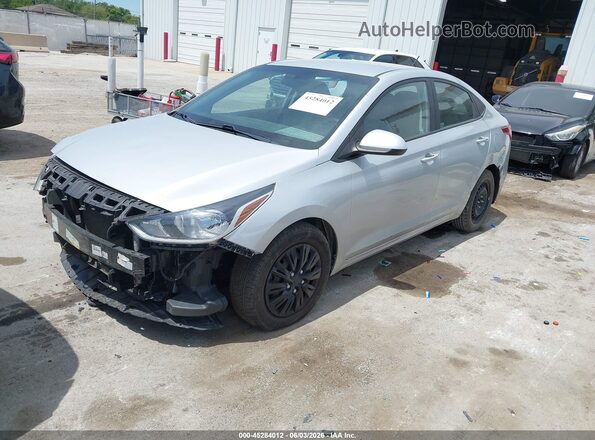 3KPC24A65LE118381 2020 HYUNDAI ACCENT Silver Առջևի ձախ երեք քառորդ տեսարան