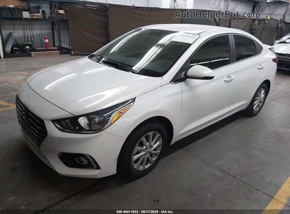 3KPC24A65NE167681 2022 HYUNDAI ACCENT White Առջևի ձախ երեք քառորդ տեսարան