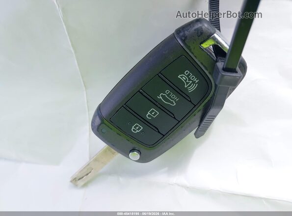 3KPC24A66LE109012 2020 HYUNDAI ACCENT Silver Widok deski rozdzielczej