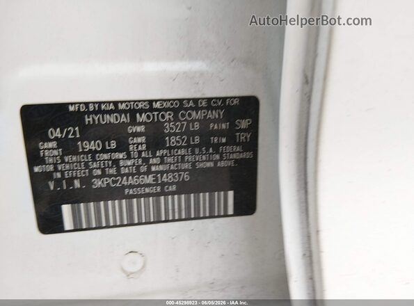3KPC24A66ME148376 2021 HYUNDAI ACCENT White Engine compartment view