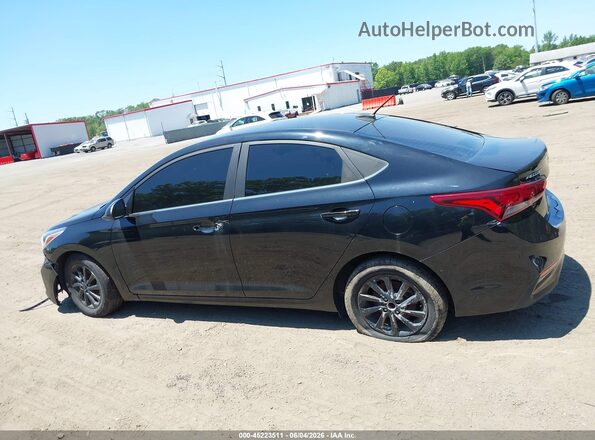 3KPC24A66NE18620  2022 HYUNDAI ACCENT Black Widok wnętrza z tyłu