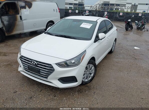 3KPC24A67LE106975 2020 HYUNDAI ACCENT Белый Передняя левая четверть