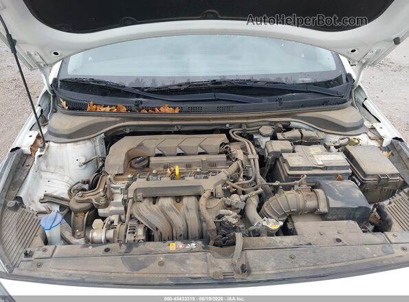 3KPC24A67LE106975 2020 HYUNDAI ACCENT Белый Вид сзади