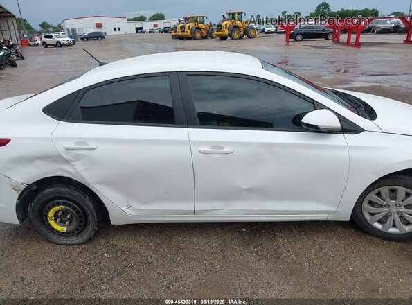 3KPC24A67LE106975 2020 HYUNDAI ACCENT Белый Вид задней части салона
