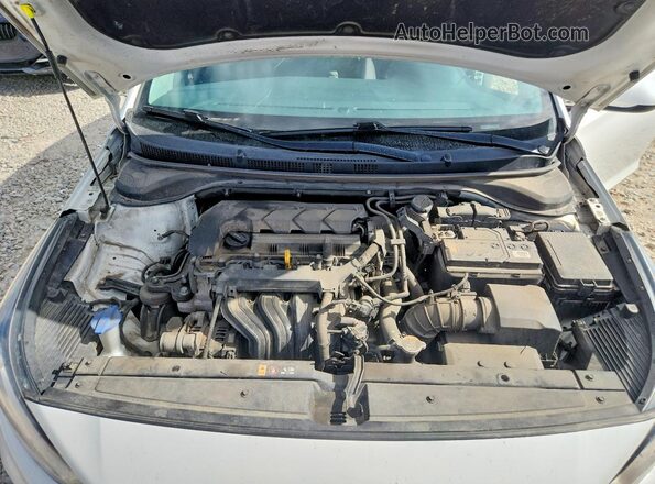 3KPC24A67LE112128 2020 HYUNDAI ACCENT White Սալոնի հետևի տեսք