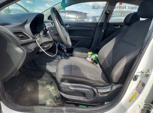 3KPC24A67LE112128 2020 HYUNDAI ACCENT White Սալոնի դիմացի տեսք