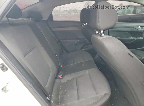 3KPC24A69LE112647 2020 HYUNDAI ACCENT Beige Հետևի նստատեղերի տեսք