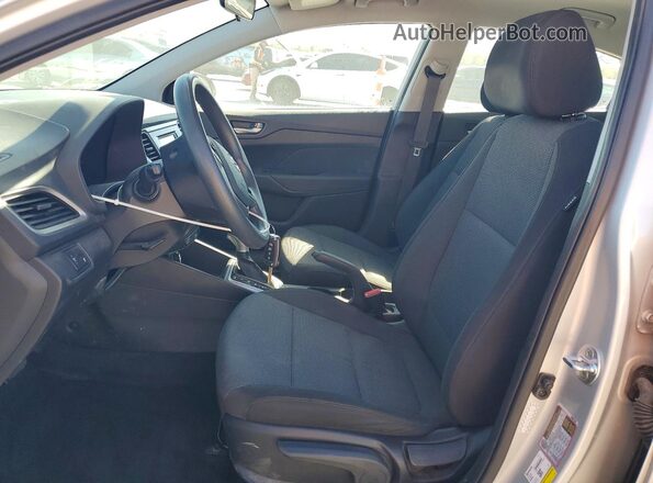3KPC24A69ME138070 2021 HYUNDAI ACCENT Silver წინა სალონის ხედი