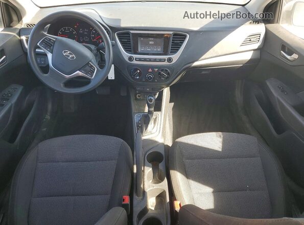 3KPC24A69ME138070 2021 HYUNDAI ACCENT Silver წინა პანელის ხედი