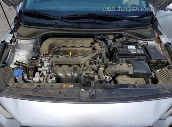3KPC24A69ME149019 2021 HYUNDAI ACCENT Silver Vista interior trasera