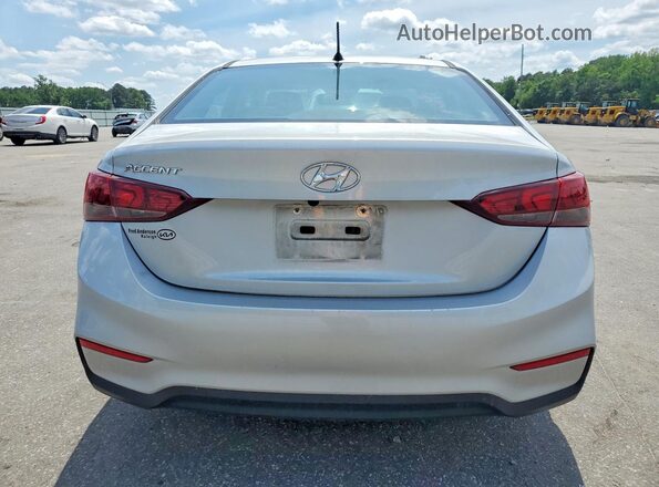 3KPC24A69ME149019 2021 HYUNDAI ACCENT Silver Vista trasera