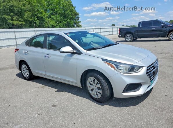 3KPC24A69ME149019 2021 HYUNDAI ACCENT Silver Delantero derecho
