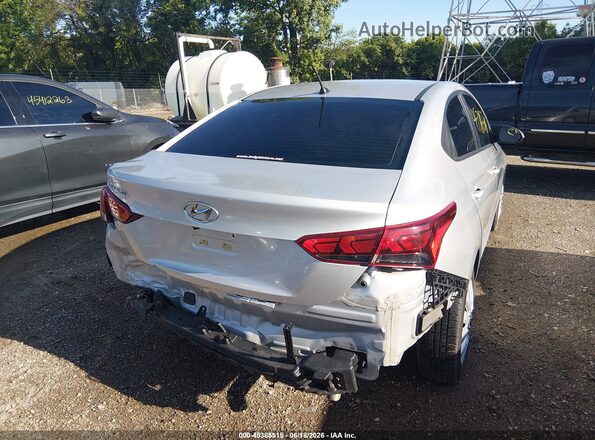 3KPC24A6XME139471 2021 HYUNDAI ACCENT Silver Widok z przodu