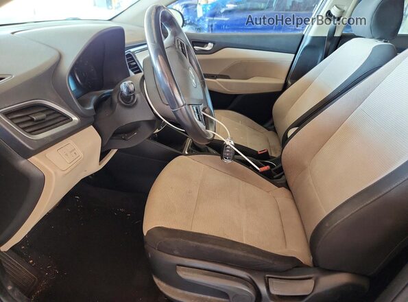 3KPC34A37JE017598 2018 HYUNDAI ACCENT Black Вид салону спереду