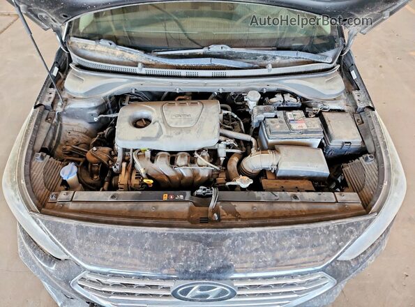 3KPC34A37JE017598 2018 HYUNDAI ACCENT Black Вид задньої частини салону